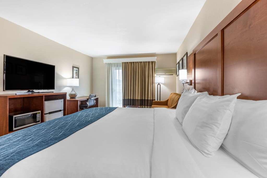 Comfort Inn Escondido San Diego North County Room photo